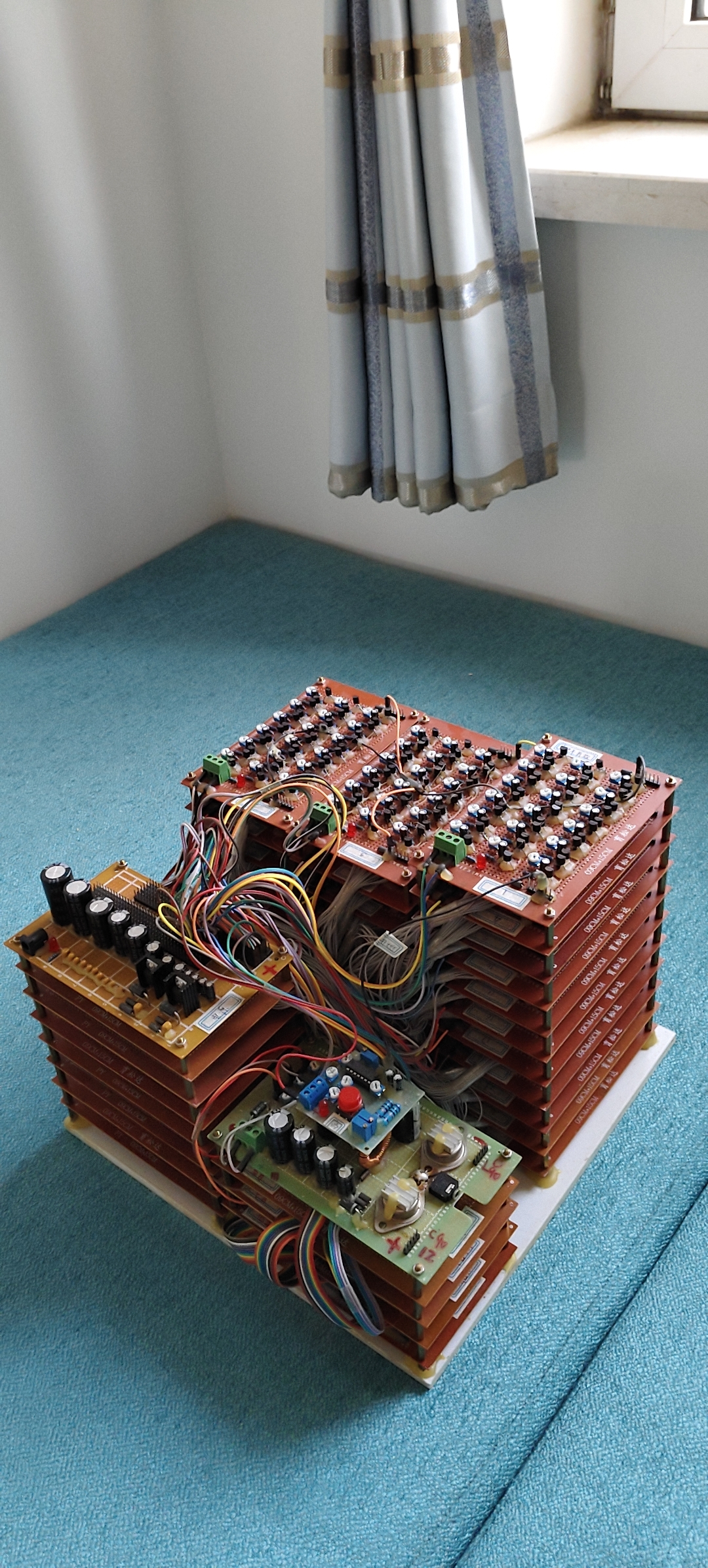 Music box oscillator and signal wiring